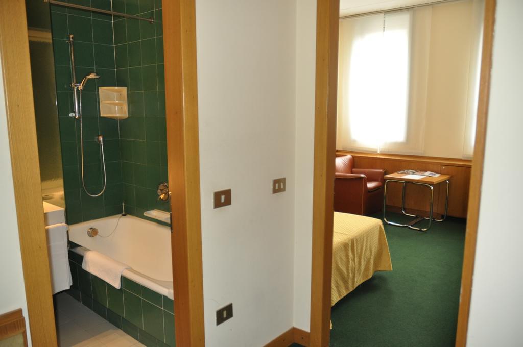 Hotel Galileo Milano Eksteriør bilde